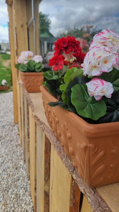 Romantic Jacuzzi Hideaway Near Heviz Rezi Exterior photo